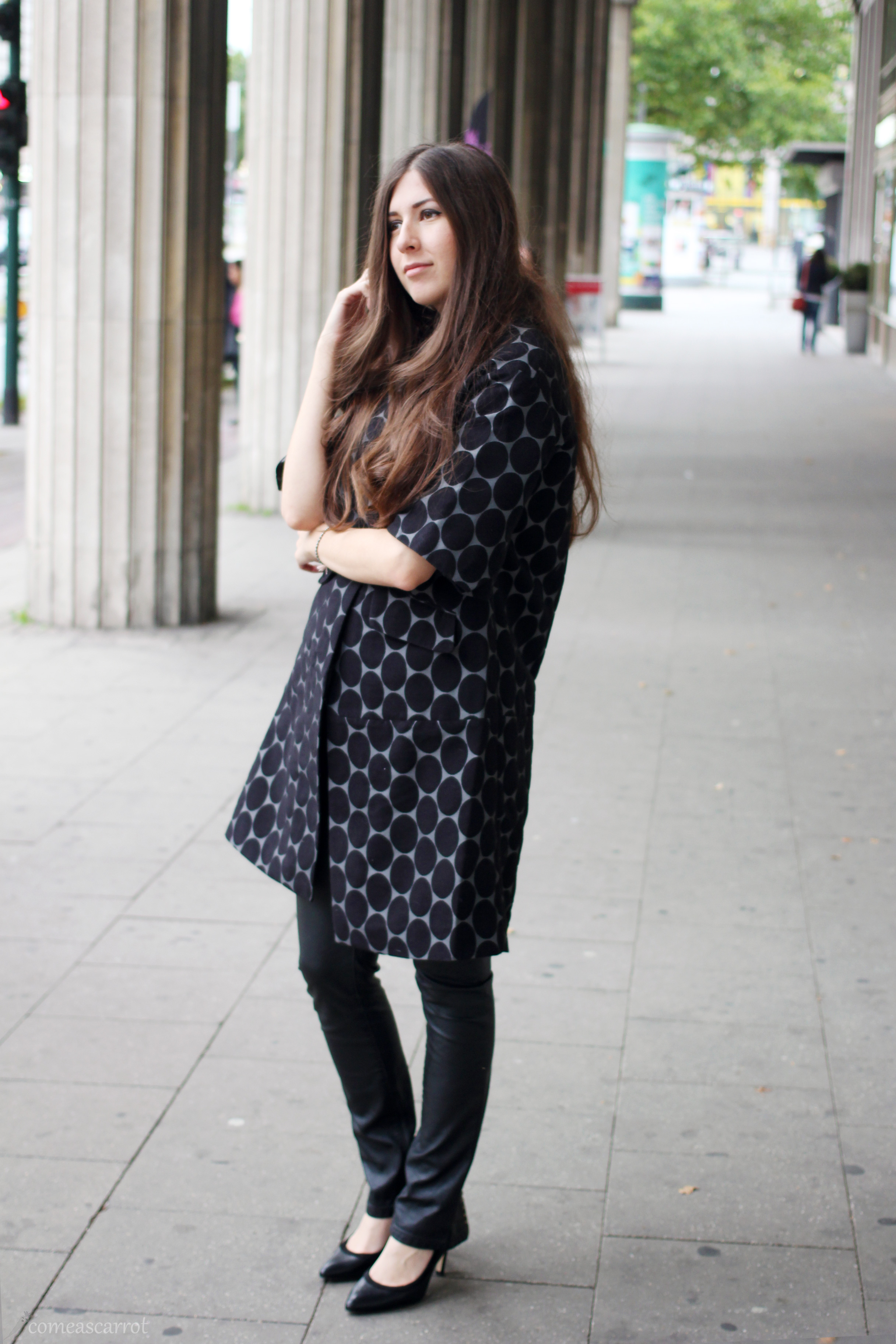 outfit, marni, h&m, hm, coat, mantel, polka dots, leather pants, leggings, a-linien, mantel