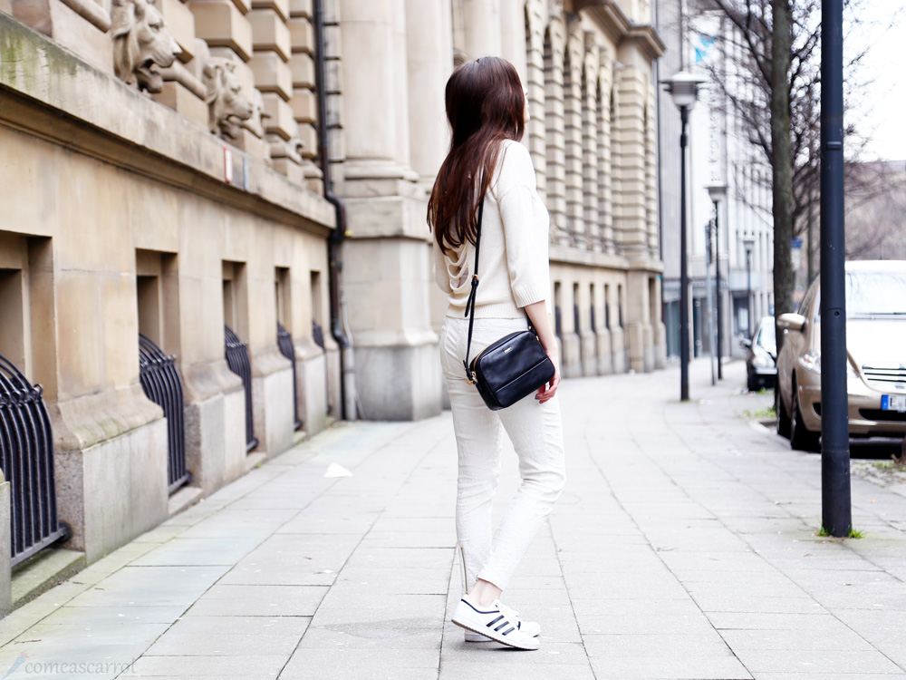 fashion blog, streetstyle, all white, joop, essen, adidas, sneaker